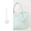 Colgante de Bolso Bufanda con Forma de Corazón Transfronterizo, Accesorio de Bolso de Moda con Borla de Cuero de Gama Alta Estilo Ins
