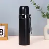Copo Térmico Novo Estilo para Homens e Mulheres, Portátil Isolado 304 Aço Inoxidável para Exterior Grande Capacidade Copo Térmico de Alta Qualidade