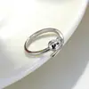 Anel de Flor Rosa Estilo Coreano para Mulheres, Design de Nicho, Simples e Versátil, Luxo Leve, Estilo Minimalista, Anel Aberto de Dedo Indicador Floral, Atacado