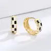Pendientes de tablero de ajedrez con un estilo dulce y fresco único, pendientes circulares de tablero de ajedrez en blanco y negro, tachuelas elegantes, pendientes de alta gama