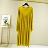 Vestido de Manga Comprida Primavera e Verão 2022 Novo Solto Algodão Modal Plissado em V Saia Longa Meia-Idade Casa Roupa de Dormir Feminina