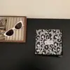 ¡Pequeña literatura y arte gris! Pañuelo Cuadrado Pequeño de Algodón Estampado Azul y Rojo Vintage Estilo Coreano Pañuelo Versátil de Alta Calidad