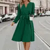 2026 Ropa Femenina Transfronteriza Europea y Americana de Otoño e Invierno, Más Vendido en el Sitio Independiente de Amazon Vestido Largo de Manga Larga con Escote en V Pequeño y Lazo