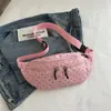 Bolsa de peito em lona bordada com design artístico temático de floresta e poás, uma nova bolsa de peito/bolsa de cintura de grande capacidade e portátil para a temporada de outono de 2026