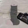 Calcetines de lana para otoño e invierno, con un estilo relajado y holgado, calcetines adelgazantes para la pantorrilla, calcetines que cubren el pie y calcetines largos en un estilo ballet inspirado en Miu