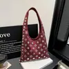 Moda Europeia e Americana Outono 2025 Nova Bolsa Tote Estilosa Cool Poá Rebite Bolsa de Ombro Saco Saco de Balde Bolsa Feminina