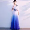 Traje de Performance para Coral 2026 Vestido Azul com Gradiente de Verão de Manga Meia Mão Elegante e de Alto Padrão Longo