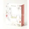 En stock bolsa de regalo de cartulina blanca engrosada bolsa de papel floral acuarela simple en inglés cumpleaños Día de la Madre banquete universal