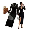 Nueva colección de otoño para mujer: un vestido midi sexy y elegante de manga larga con cuello alto, detalles de encaje y una abertura