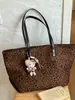 Bolso cruzado de gran capacidad informal con estampado de leopardo para mujer, nuevo bolso de viaje ligero, bolso tote versátil, bolso de hombro