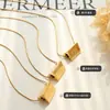 Colar Corrente de Clavícula Aço Titânio Ouro 18K Pingente Triângulo Estilo Coreano Série Campus Estilo Ins Versátil Venda Quente Transfronteiriça