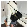 Bolso de hombro acolchado estilo Chanel, bolso hobo de moda de gran capacidad, bolso tipo cubo con cordón, bolso bandolera con cadena, bolso de mujer