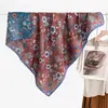 Bufanda cuadrada de terciopelo colorida de 90 cm con estampado floral para mujer para otoño e invierno, chal de playa para vacaciones de color contrastante por ambos lados, bufanda cálida