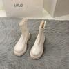 Botas Chelsea de Sola Grossa para Mulheres 2026 Nova Moda Outono e Inverno Forradas com Lã Estilo Britânico Botas de Cano Médio Slim Cor de Chá Leite Botas Curtas