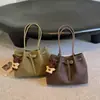 Bolso de color liso para el día a día para otoño de 2026, con un diseño texturizado y plisado, bolso de axila estilo coreano, gran capacidad, elegante, con estilo y moderno bolso de hombro para mujer