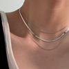 Estilo Europeo y Americano Estilo Ken Dou Estilo de Tres Capas Estilo Cool Ancho Plano Delgado Apilado Hueso de Serpiente Collar Clavícula Color Acero Titanio Preservación del Color