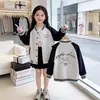 Chamarra de béisbol con moño dulce y linda para niños mayores, nueva moda de primavera y otoño, chaqueta tipo cárdigan color block personalizada de moda
