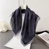 Pañuelo Cuadrado Estampado de Seda Sintética Estilo Retro, Chal, Bufanda para el Cuello, Bufanda de Cuello de Alta Gama, Pañuelo Cuadrado Pequeño, Pañuelo para la Cabeza, Pañuelo de Seda, Bufanda para Mujer