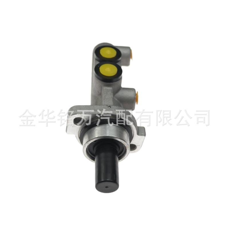 55、五菱宏光总泵 (3).jpg