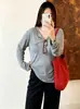 Suéter de tricô feminino plus size com gola virada, coleção outono 2026, top solto fino e versátil para mulheres plus size