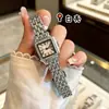 Nova Moda Kajia Moda Relógio Quadrado Feminino com Mostrador Pequeno Cravejado de Diamantes, Pulseira de Aço Leopardo, Quartzo, Modelo Feminino Estudante Atacado