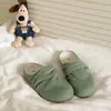 Mules Femininas Birkenstock 2026 Novo Estilo Bico Fechado Solado Macio Antiderrapante Slip-On Versátil para Exterior Sapatos Preguiçosos