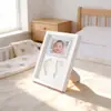 Marco de Fotos Hueco Conmemorativo para Recién Nacido para Colgar en la Pared Puchframe de Madera Marco de Fotos con Almohadilla de Tinta para Manos y Pies de Bebé Muestra