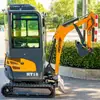 Exportado para os EUA: Mini escavadeira pequena de esteira de 1,8 tonelada, microescavadeira todo-o-terreno com múltiplos acessórios, mini escavadeira com controle piloto hidráulico