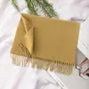 Bufanda Imitación Cachemir Personalizable con Logo para Hombres y Mujeres, Estilo Coreano Otoño e Invierno, Bufanda Cálida y Versátil de Color Sólido, Elegante Chal con Borlas