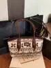 Bolsa Tote Retrô para o Dia a Dia, Grande Capacidade, High-End, Fashion, Versátil Bolsa de Lã para Mulheres, Bolsa de Ombro Estilo Coreano para Outono e Inverno para Mulheres