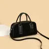 Moda Nueva 2025 Transfronteriza Bolso Boston Suave de Cuero y Terciopelo Nuevo Bolso Almohada Portátil para Hombro de Mujer para Viajes