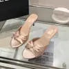 Sandalias de dedo de moda estilo francés, color nude nuevo, para mujer, para uso en exteriores en verano, con lazo y tacones finos, tacones altos 2026