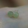 Pendientes de Imitación de Jade Hetian para Mujer, Pendientes Retro de Perlas Verdes Redondas de Lujo Accesible de Nicho, Simples Elegantes, Pendientes para Ropa de Trabajo Diaria