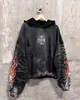 Sudadera con capucha unisex estilo punk callejero desgastada con estampado de calavera cruzada y llamas, estilo americano de alta calle, gris