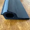 Tira de Sellado Inferior y para Huecos de Puerta, Tira Aislante para Puertas de Madera y Ventanas Correderas, Tira Autoadhesiva para Huecos de Puertas de Vidrio, Tira a Prueba de Viento