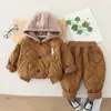 Conjunto de Otoño e Invierno para Niños 2026 Nuevo Dibujos Animados Chaqueta Forrada de Polar para Niños Conjunto de Dos Piezas Ropa de Invierno para Bebés Tendencia Dropshipping