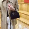 Bolso de mujer de alta gama 2026 nuevo vintage Boston escarchado versátil bolso de mano para el día a día bolso de hombro cruzado para mujer