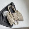 Bolsa de pano de nylon casual de grande capacidade feminina 2024 Novo estilo All-match Bow Bolsa de ombro Commuter Crossbody Bag