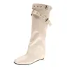 Fivela de cinto estilo retrô, ousada, botas de montaria de bico quadrado, botas longas, coleção outono/inverno 2026, efeito emagrecedor, botas de salto alto da moda para mulheres