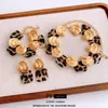Pendientes Cuadrados de Resina con Aguja de Plata Europeos y Americanos Collar Cadena para Clavícula Exagerada de Moda Set de Joyería de Nicho Venta al por Mayor