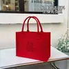 Bolso de Fieltro Rojo con Personaje Feliz Bolso Tote Se Puede Imprimir Logo Regalo de Boda de Retorno Regalo de Cumpleaños Banquete de Longevidad Bolsa de Regalo Souvenir Bolsa