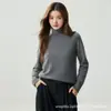 Al por mayor de fábrica, cuello alto, hombro raglán, manga larga, jersey de color liso, versátil y moderno, nuevo suéter de punto básico para otoño e invierno