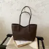 Bolso Tote Vintage para Mujer 2026 Nuevo Modelo Nicho Versátil Moderno Gran Capacidad Bolso de Hombro Bolso de Mano Simple para Viajes