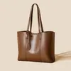 Bolso tote de cuero suave transfronterizo, una opción popular en África, adecuado para ir al trabajo y certificado por REACH. Bolsos tote para mujer