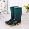 Botas de Lluvia de Terciopelo Desmontables para Otoño e Invierno para Mujer, Modernos Zapatos de Agua de Media Longitud Antideslizantes y Resistentes al Desgaste para Mujer, Zapatos de Goma, Botas de Agua para Adultos