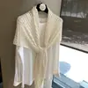Chal Triangular Grande Hueco Versátil de Moda Estilo Coreano para Mujer, Cubre-Ropa Transpirable con Protección Solar para Primavera y Verano, Bufanda Triangular de Moda para el Cuello