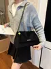 Bolsa Transversal de Nicho da Moda Feminina 2025 Outono/Inverno Nova Bolsa de Ombro com Corrente Camurça Estilosa Versátil Bolsa de Ombro Transversal