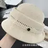 Novo Chapéu de Palha Trançado Vazado Feminino Primavera/Verão, Dobrável, Protetor Solar, Elegante, Faz o Rosto Parecer Menor