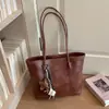 Bolsa Tote Transfronteiriça Outono 2026 Novo Modelo de Alta Qualidade Grande Capacidade Estilo Coreano Simples Casual para o Dia a Dia