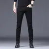 Jeans preto elástico Hong Kong para homens, corte slim, tendência primavera/outono 2026, calça social coreana